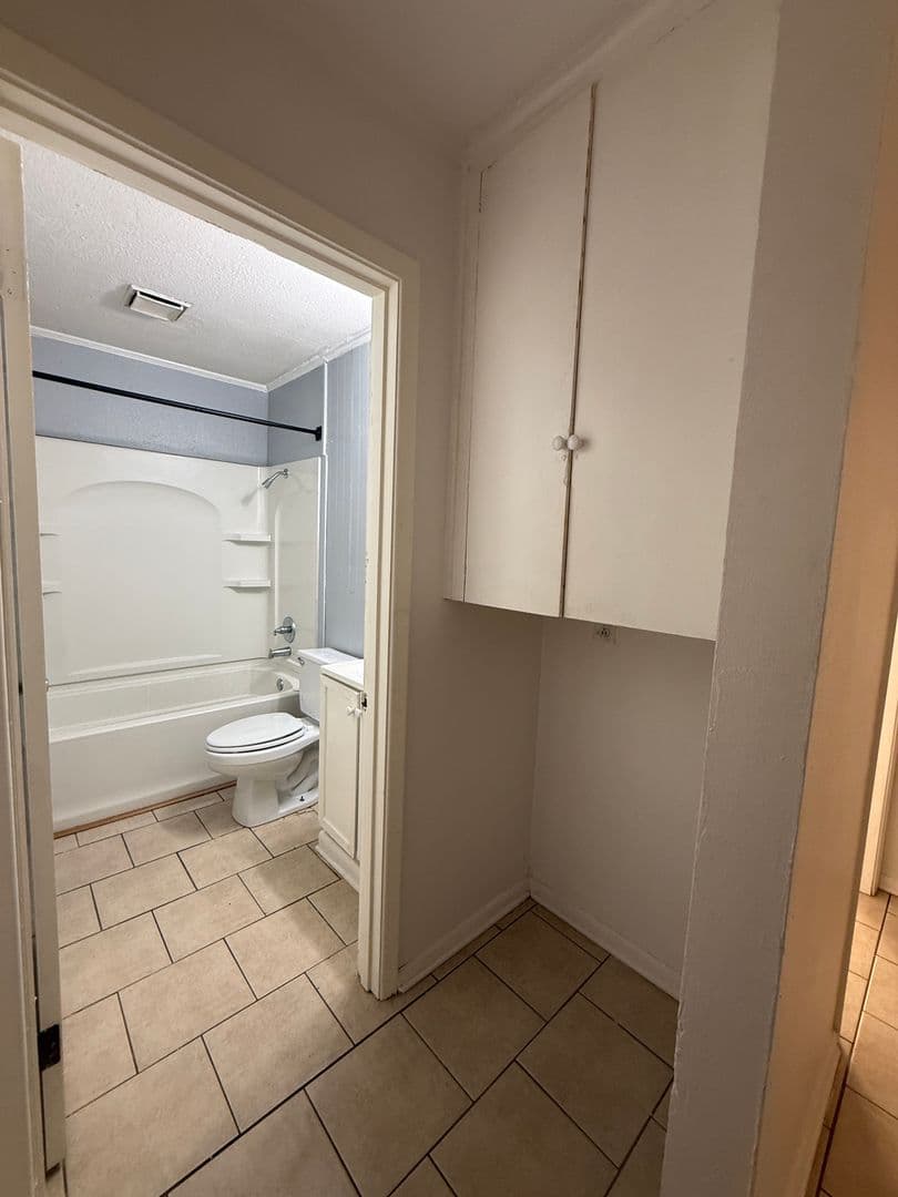 Bossier City House: 1320 Mark Ave