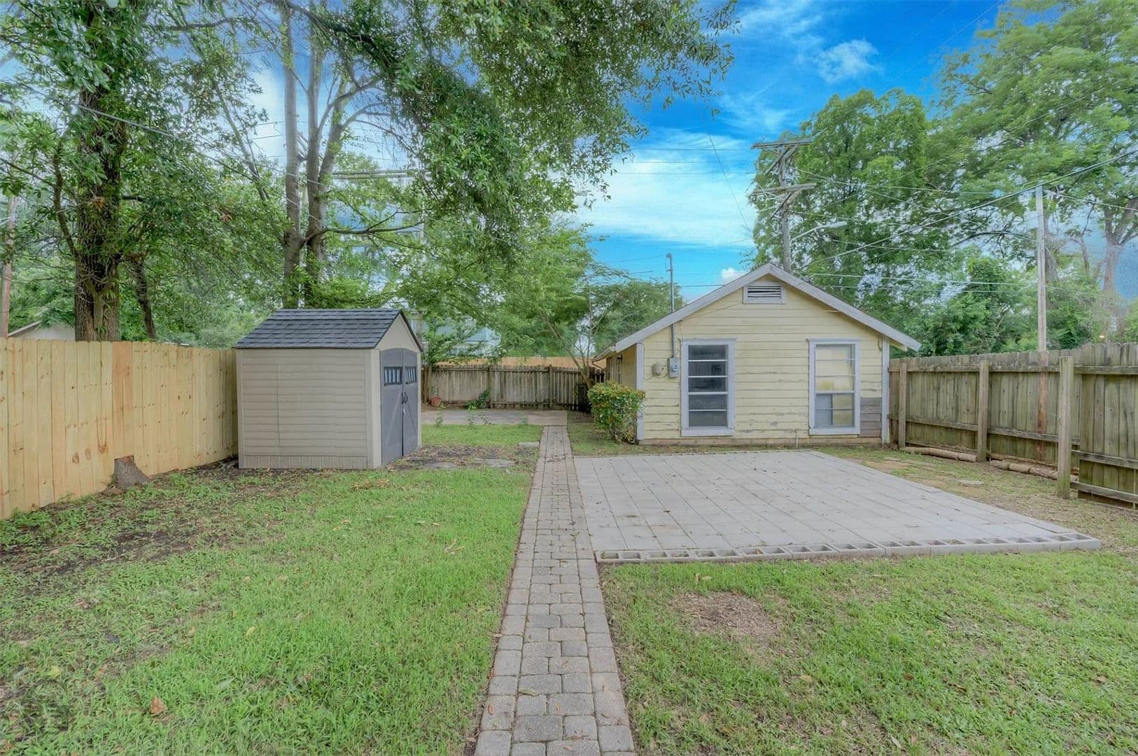 Shreveport House: 859 Linden Street
