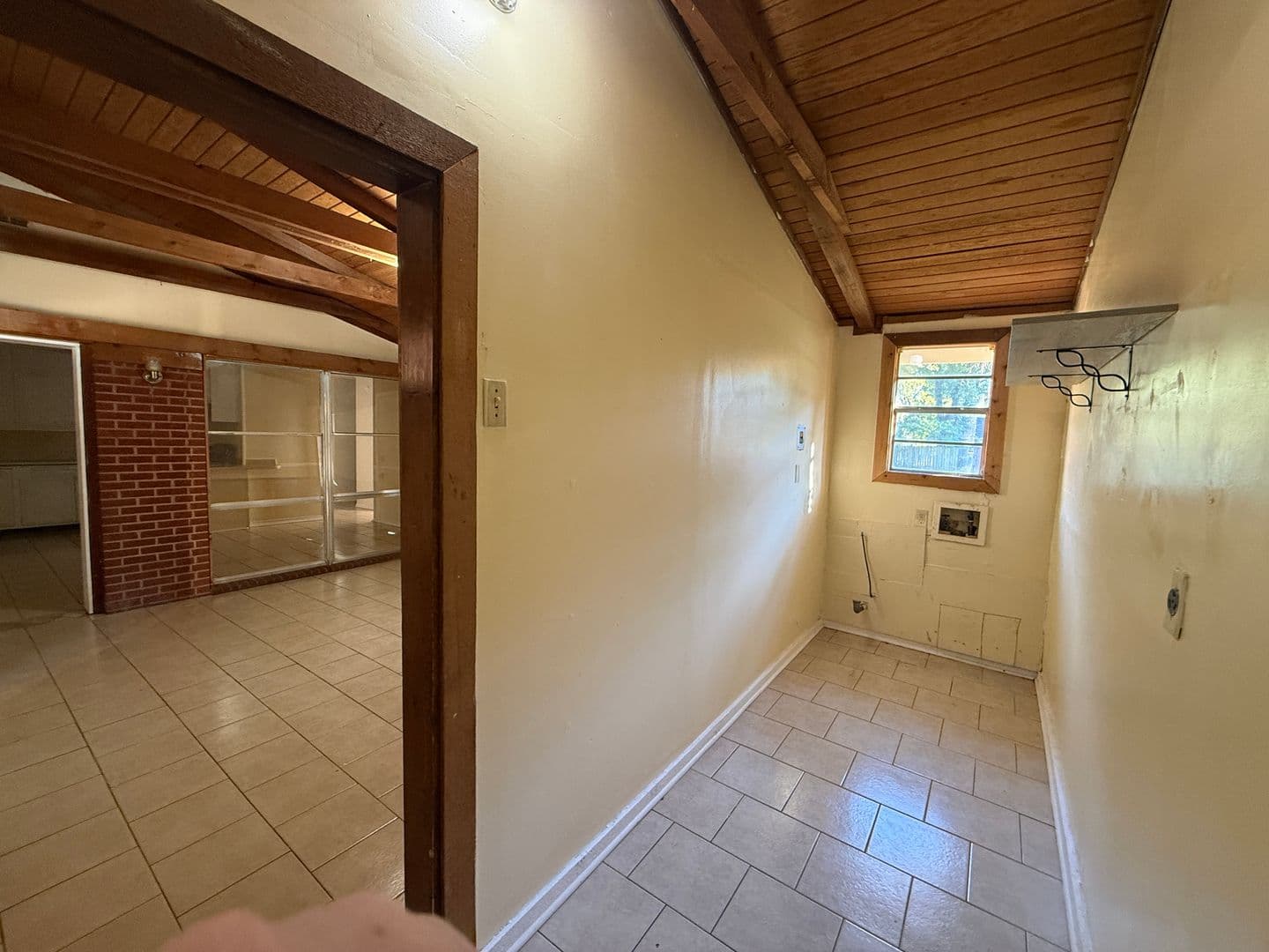 Bossier City House: 1320 Mark Ave