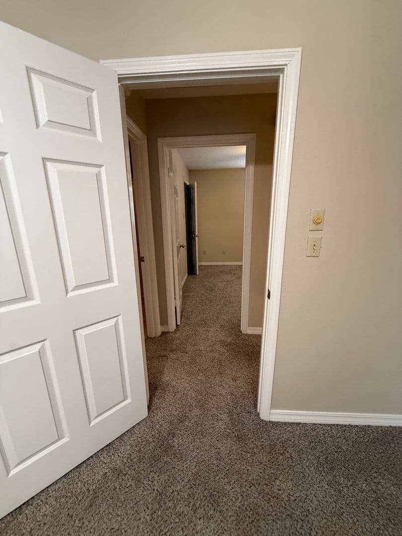 Shreveport House: 4111 Pines Rd.