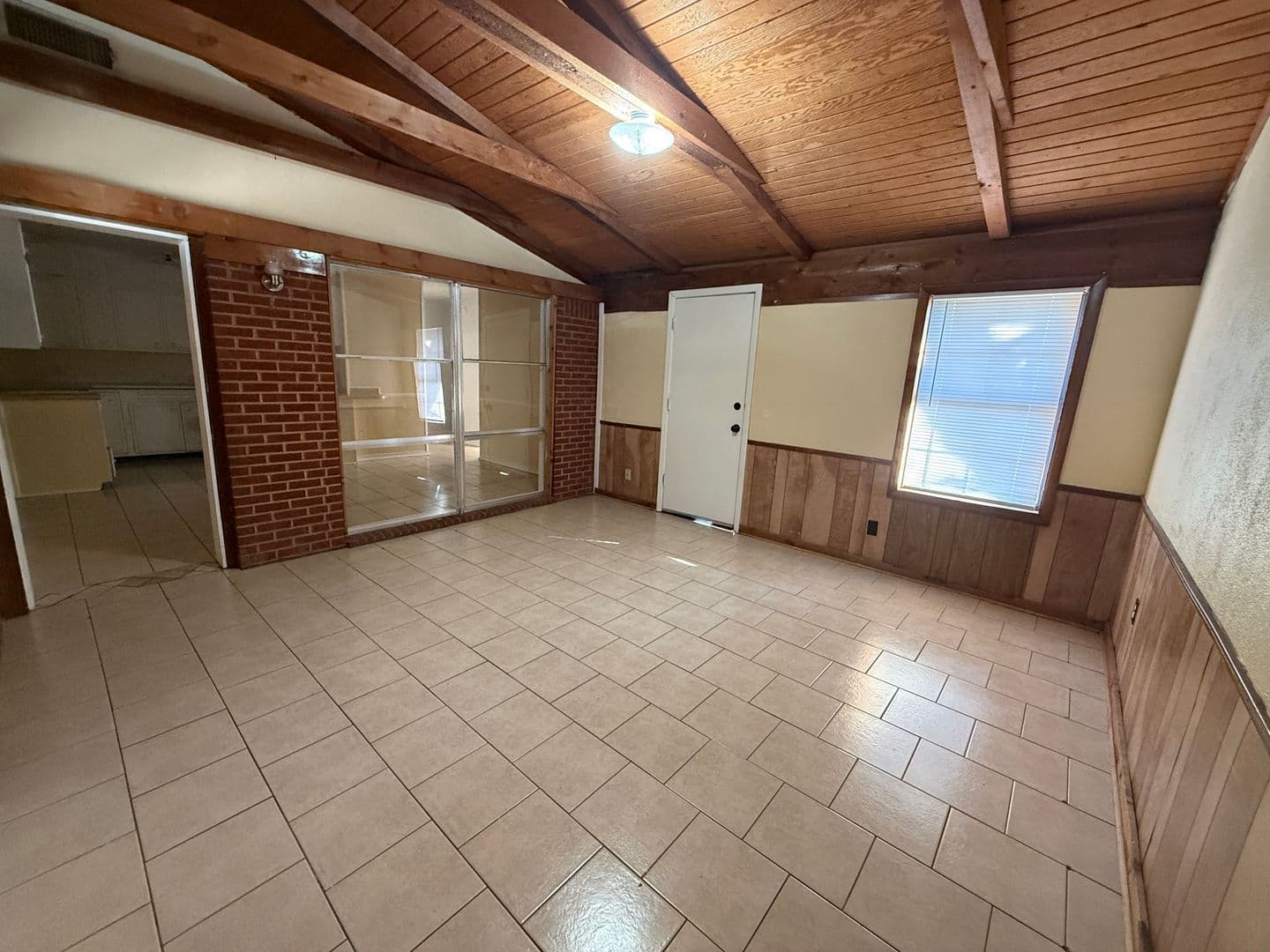 Bossier City House: 1320 Mark Ave