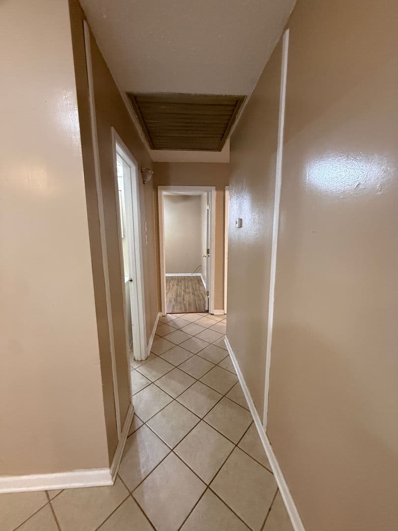 Bossier City House: 1219 Gladiolus