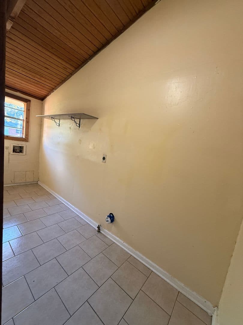 Bossier City House: 1320 Mark Ave