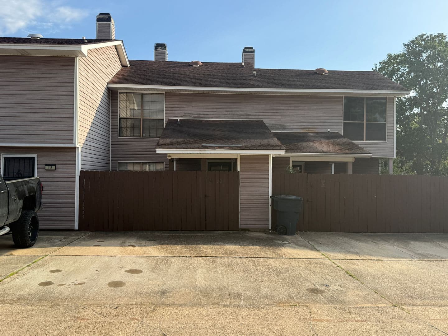Shreveport House: 4111 Pines Rd.