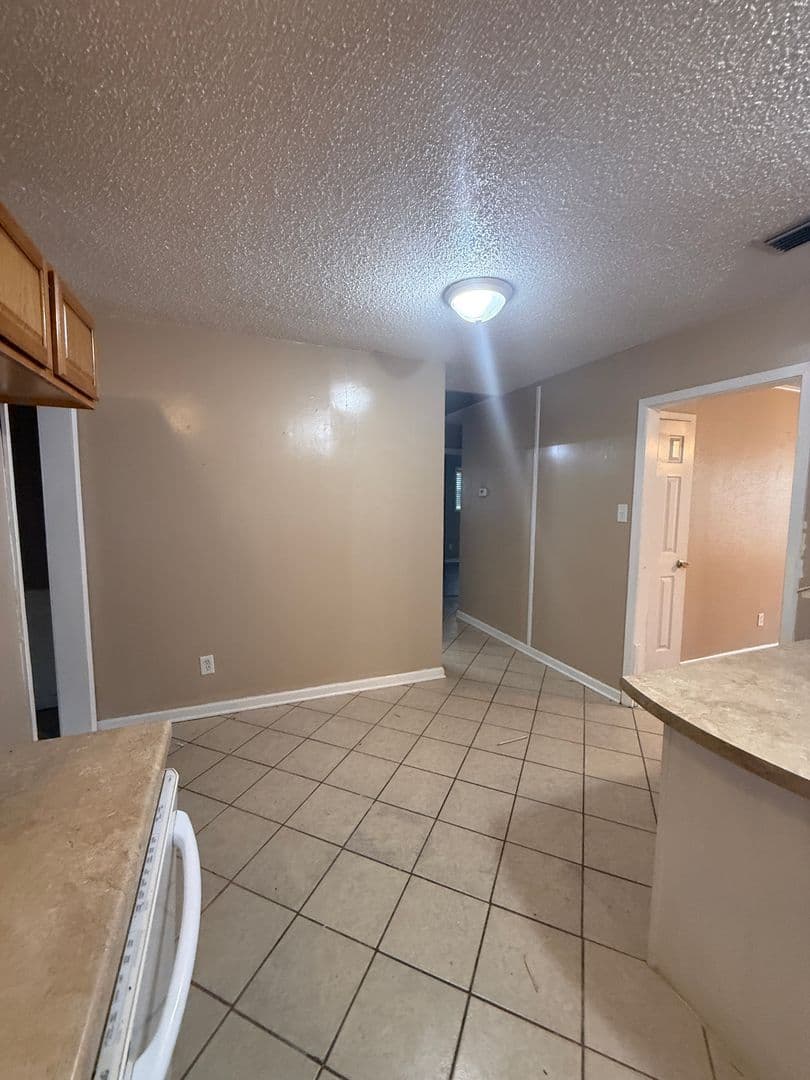 Bossier City House: 1219 Gladiolus