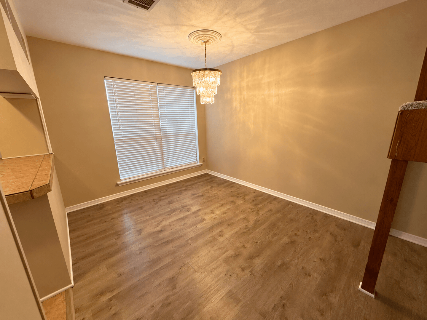 Shreveport House: 4111 Pines Rd.