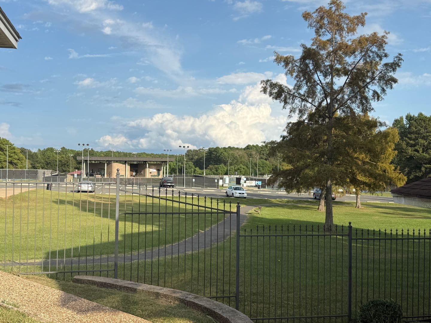 Shreveport House: 4111 Pines Rd.