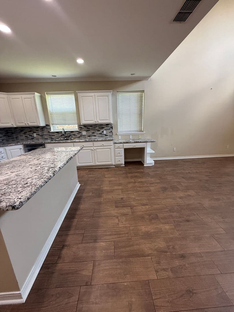Shreveport House: 139 Hallette Dr