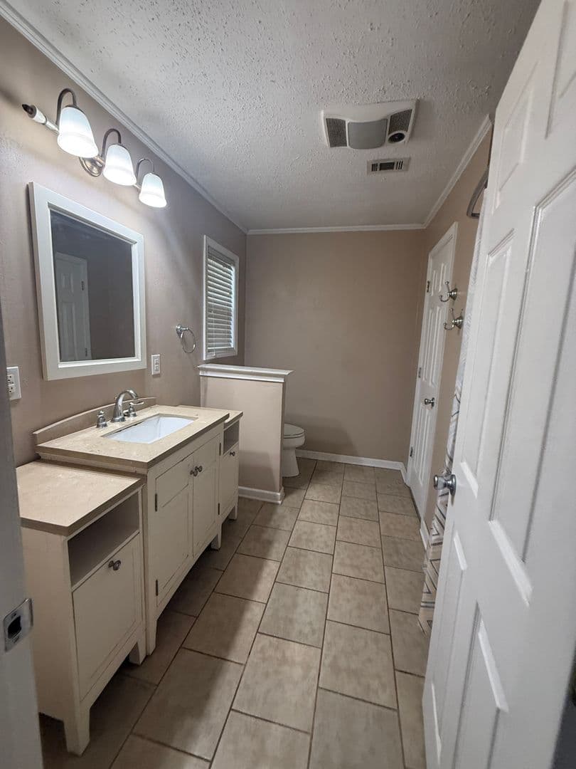 Bossier City House: 1219 Gladiolus
