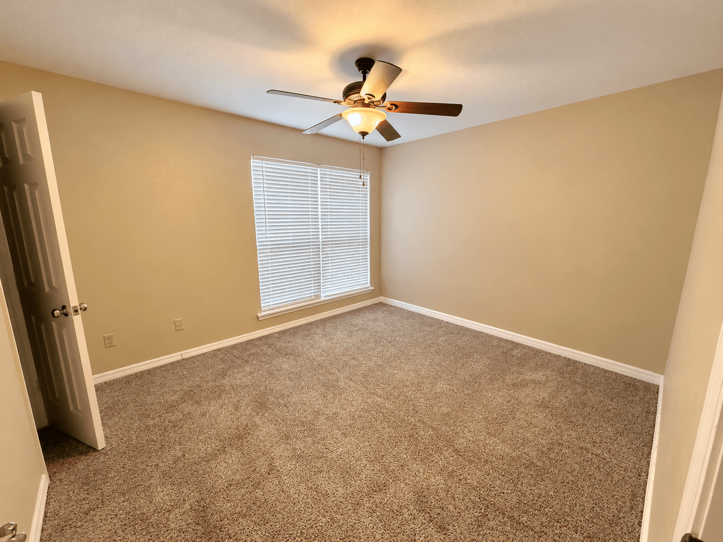 Shreveport House: 4111 Pines Rd.