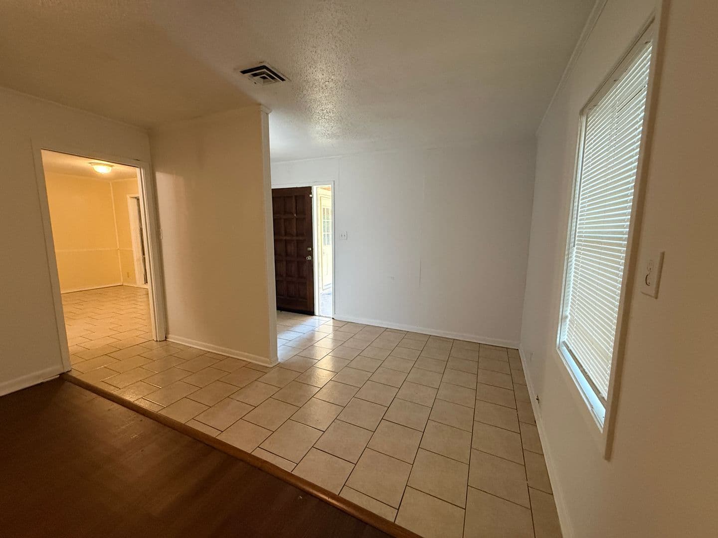 Bossier City House: 1320 Mark Ave