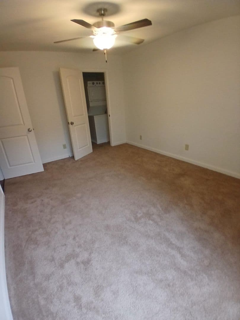 St. Louis Apartment: 11515 Gravois Road