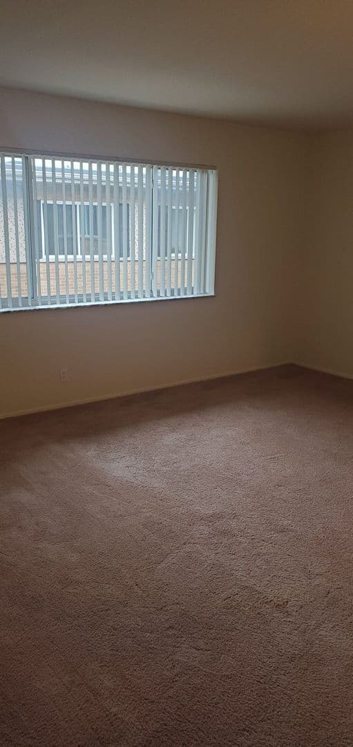 St. Louis Apartment: 9727 Pauline Pl