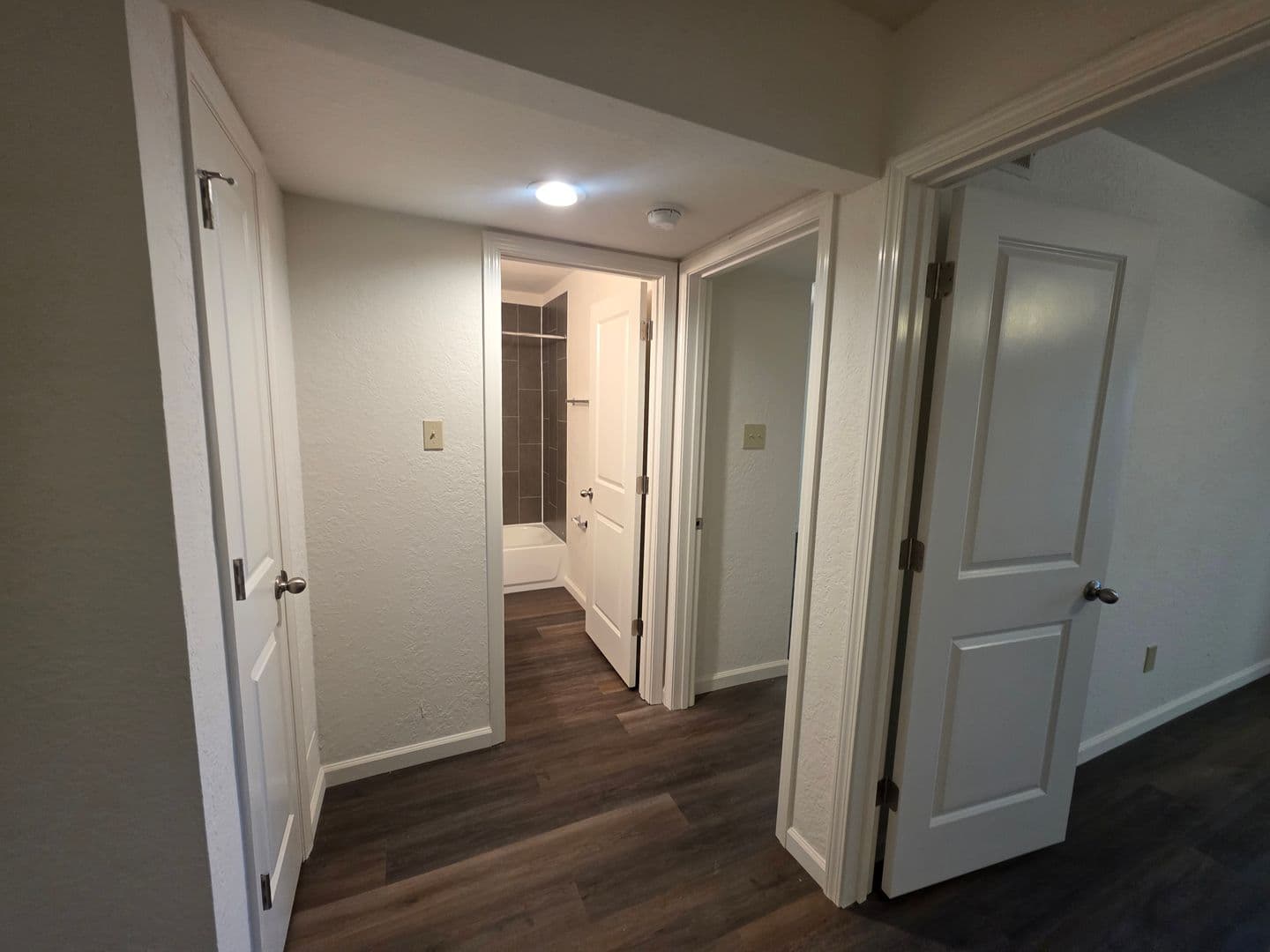 Fenton Apartment: 215 Mt Everest