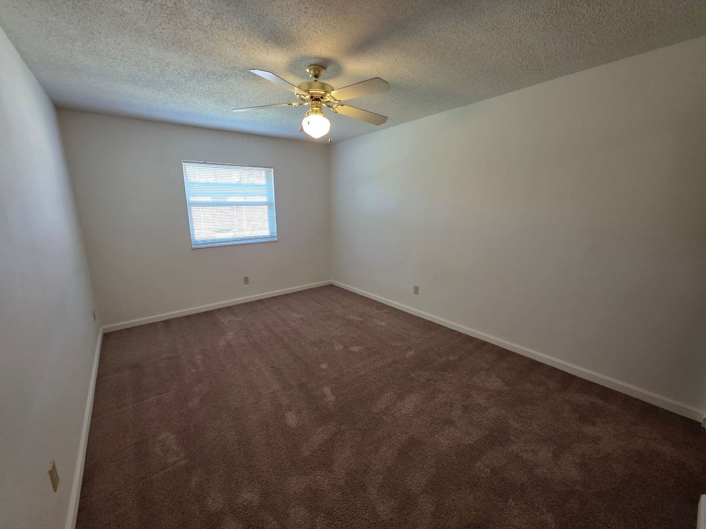 St. Louis Apartment: 9920 Merito Drive