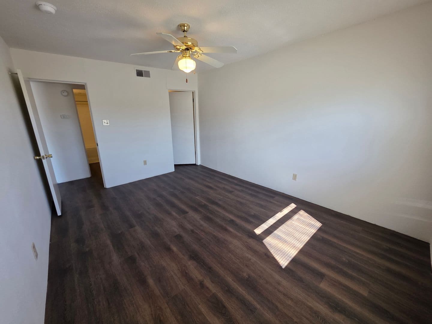 St. Louis Apartment: 9920 Merito Drive