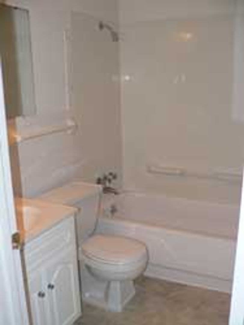 St Louis Apartment: 4080 Sir Bors