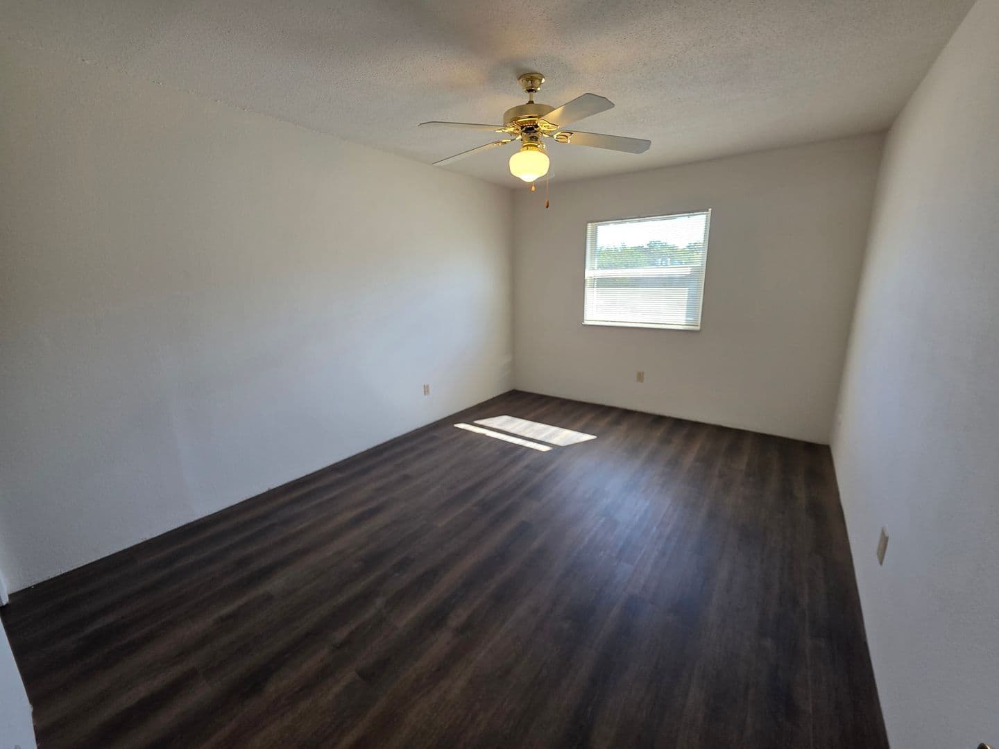 St. Louis Apartment: 9920 Merito Drive