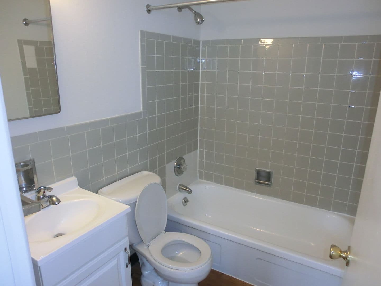 St. Louis Apartment: 9727 Pauline Pl