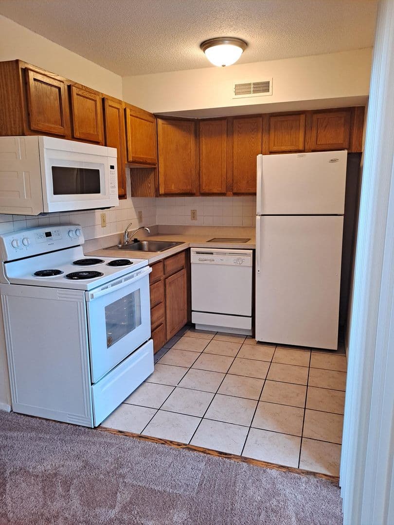 St. Louis Apartment: 11515 Gravois Road