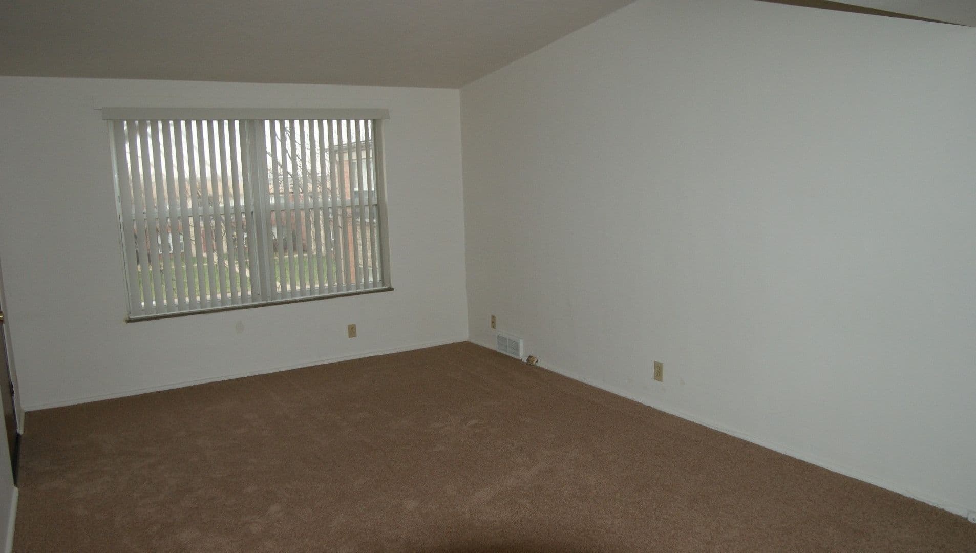 St. Louis Apartment: 1600  Page Industrial Blvd
