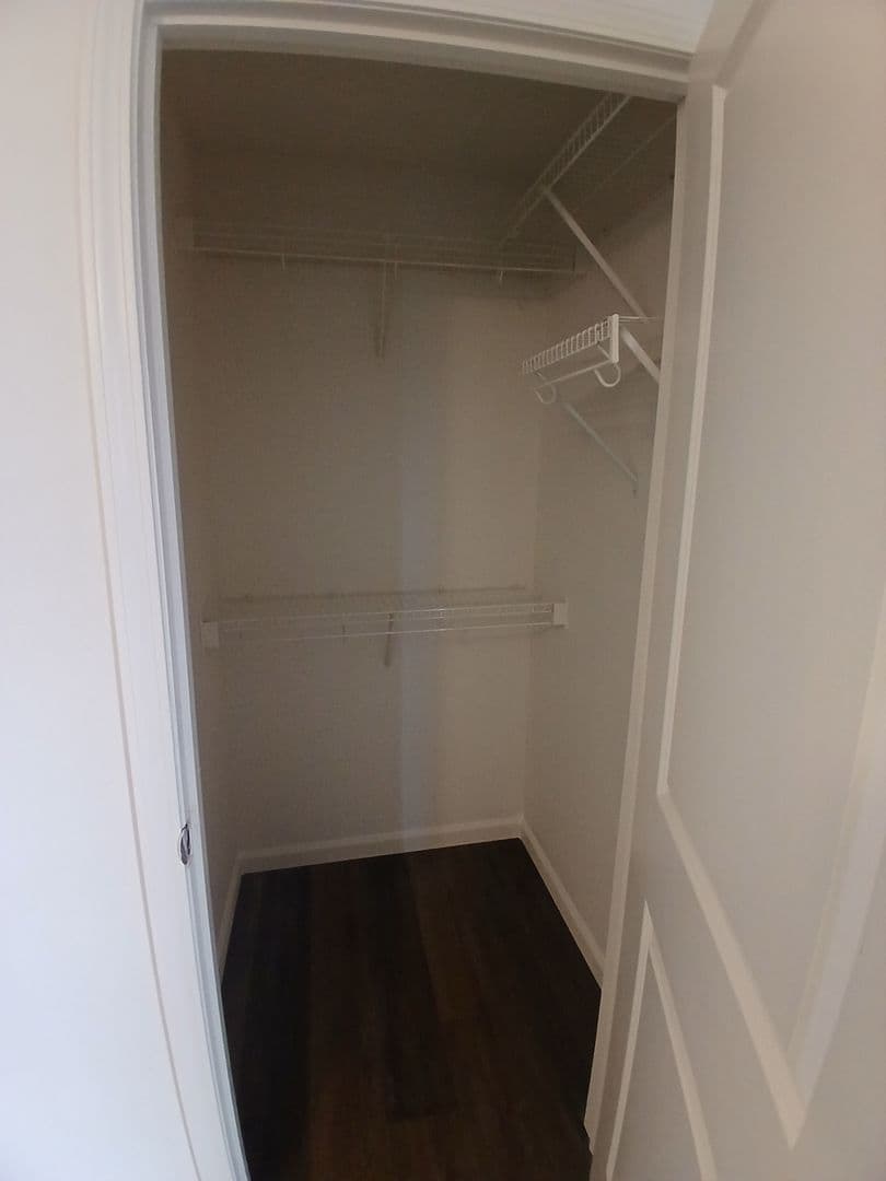 Fenton Apartment: 684 South Old Highway 141