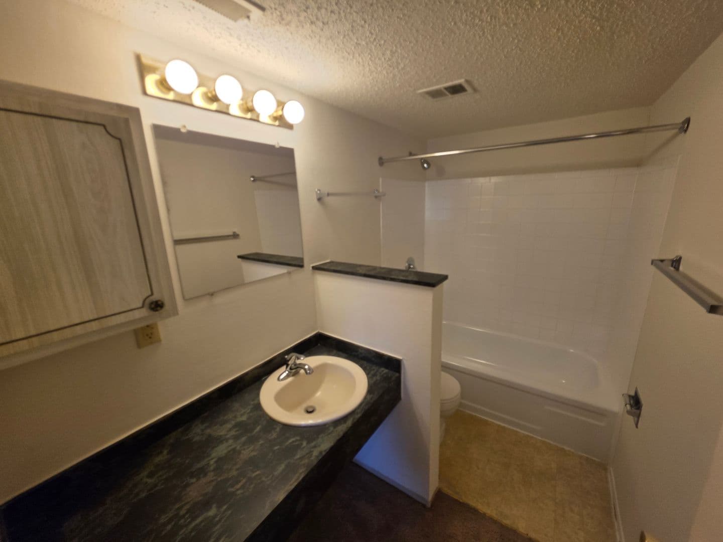St. Louis Apartment: 9920 Merito Drive