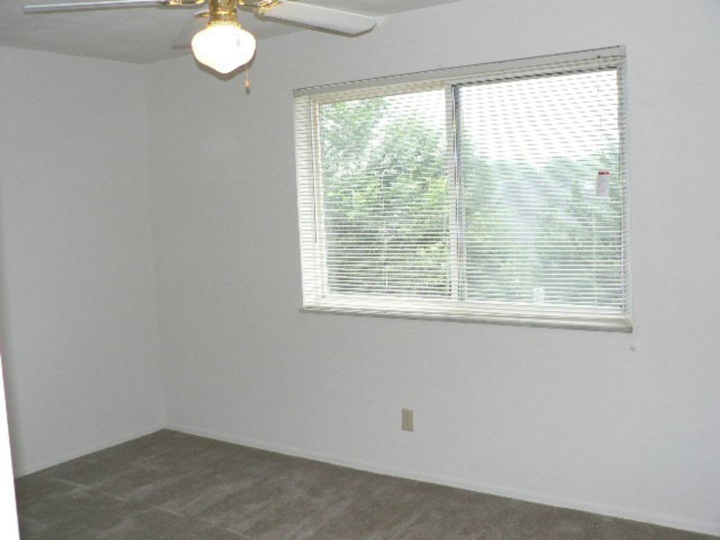 St. Louis Apartment: 3779 Hickory House Ln.