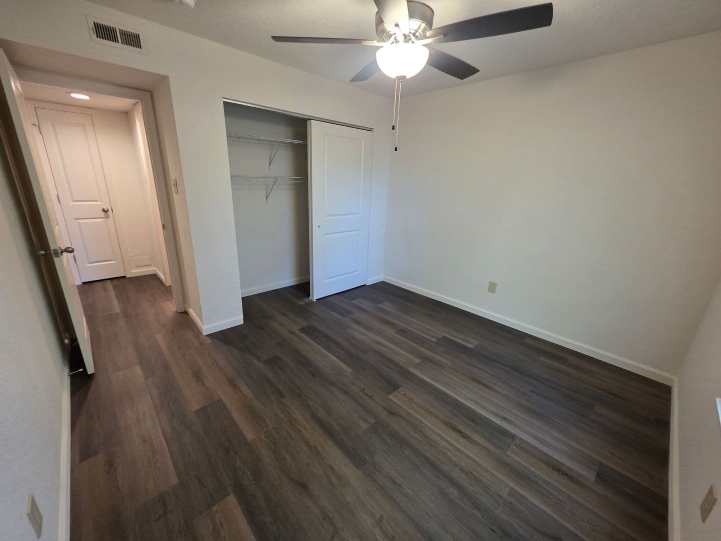 Fenton Apartment: 215 Mt Everest