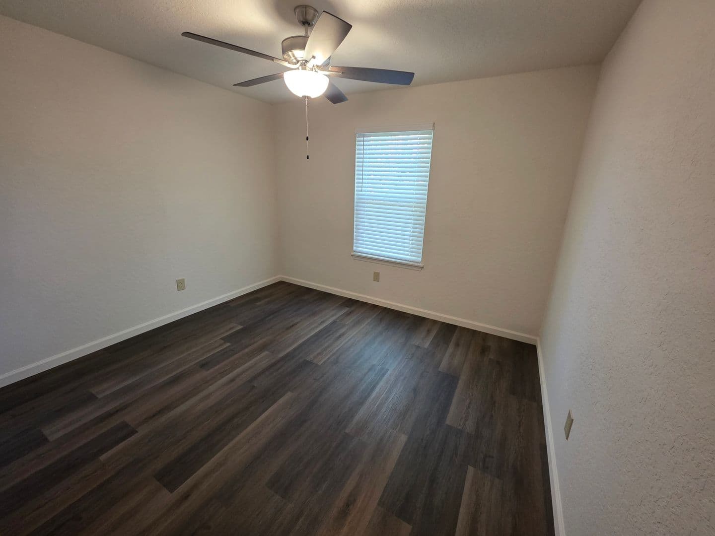 Fenton Apartment: 215 Mt Everest