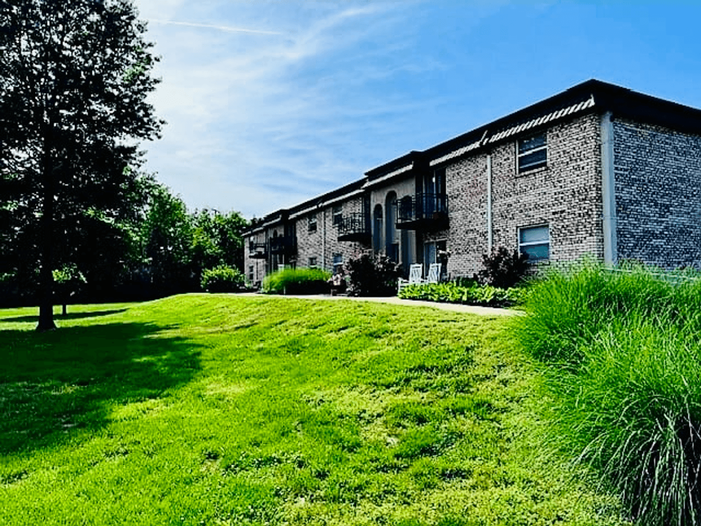 St. Louis Apartment: 9920 Merito Drive