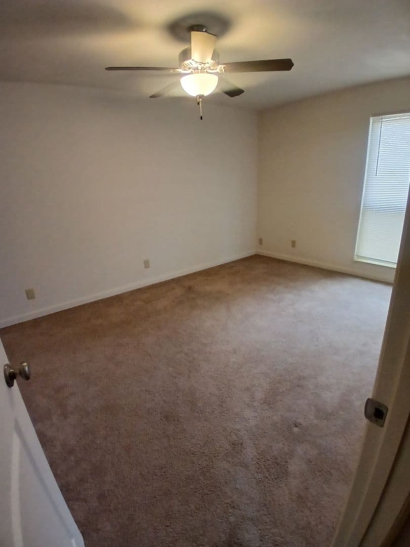 St. Louis Apartment: 11515 Gravois Road