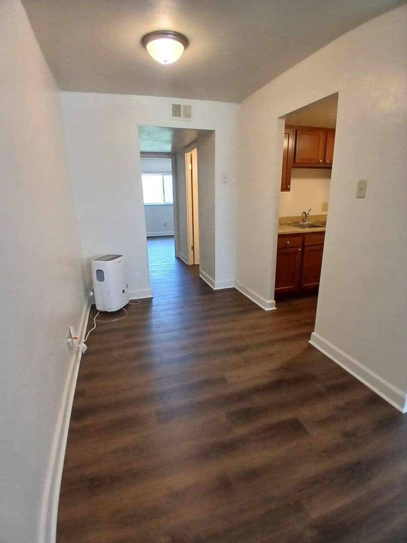 Valley Park Apartment: 54-66 Cheryl Lane