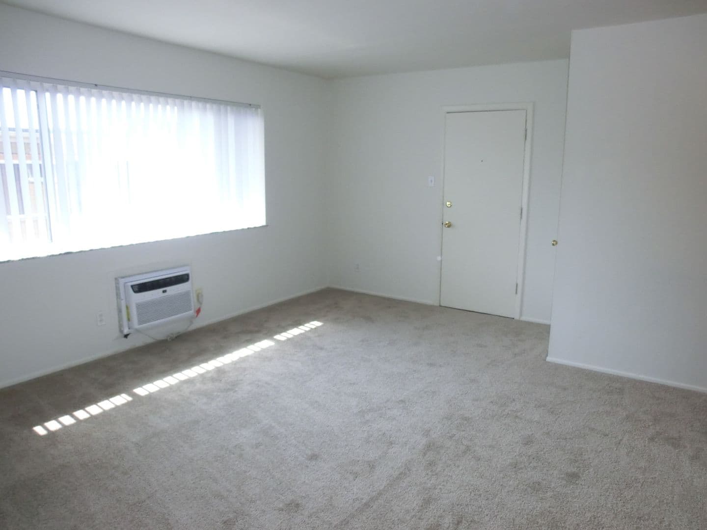 St. Louis Apartment: 9727 Pauline Pl