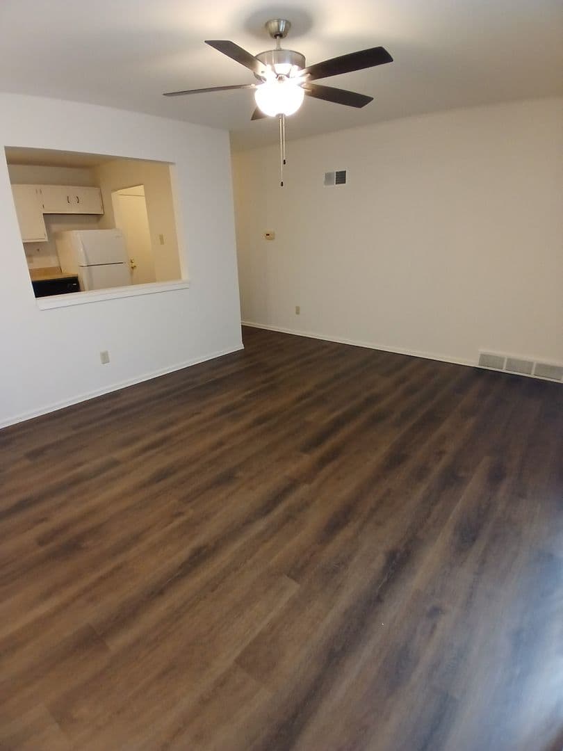 St Louis Apartment: 4080 Sir Bors