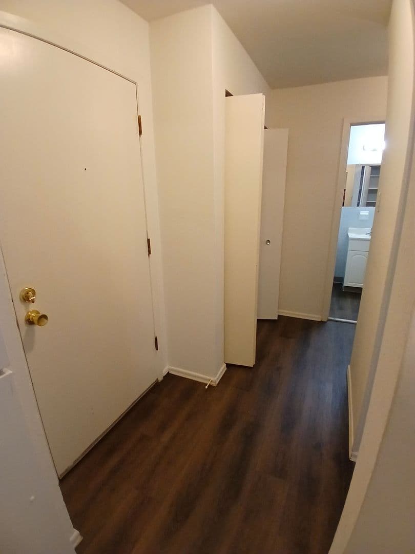 St Louis Apartment: 4080 Sir Bors