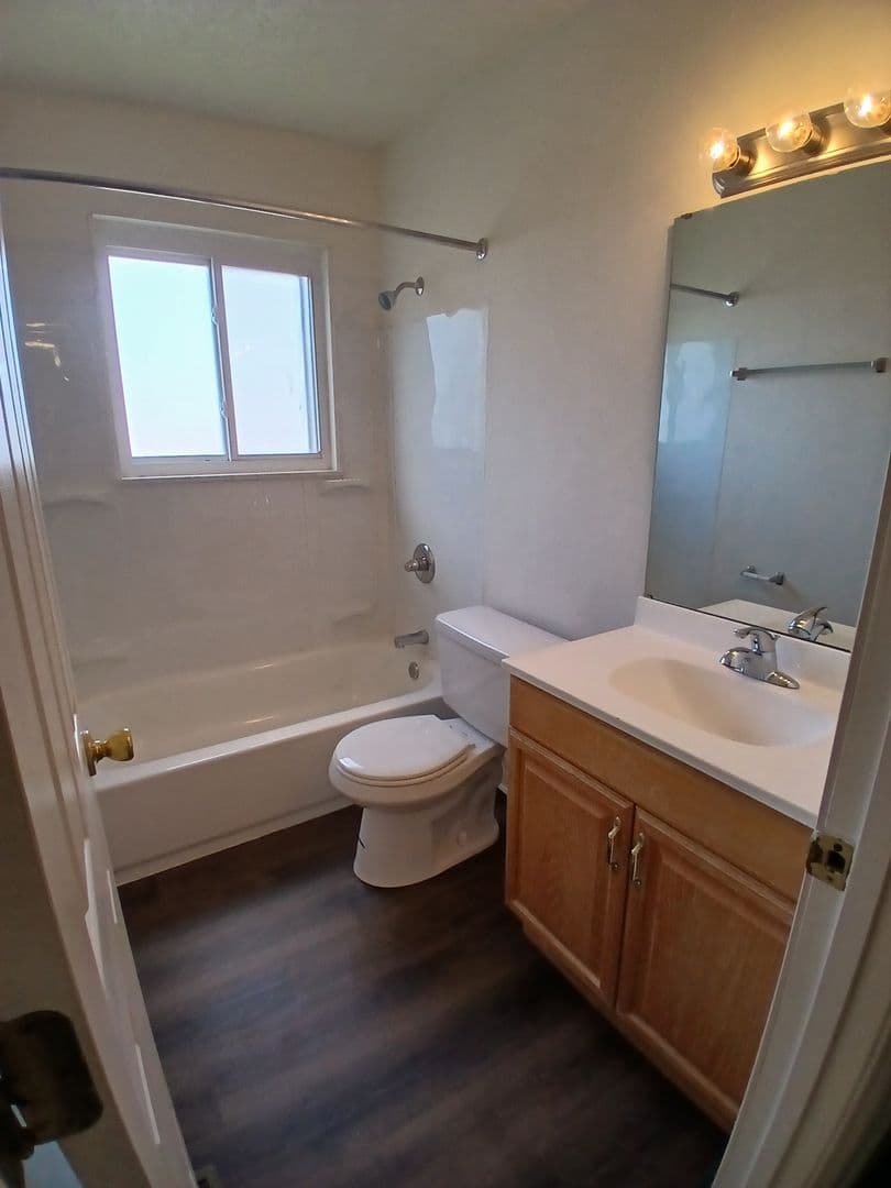 St. Louis Apartment: 5226 Lemay Ferry Rd