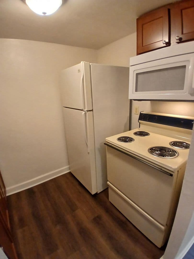 Valley Park Apartment: 54-66 Cheryl Lane