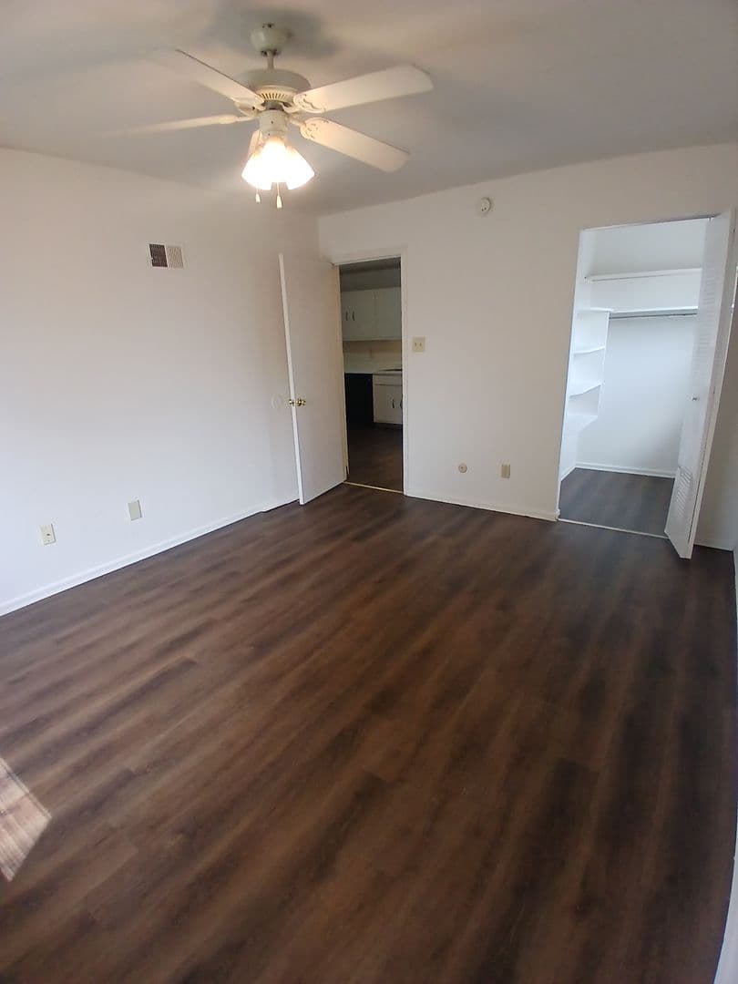 St Louis Apartment: 4080 Sir Bors