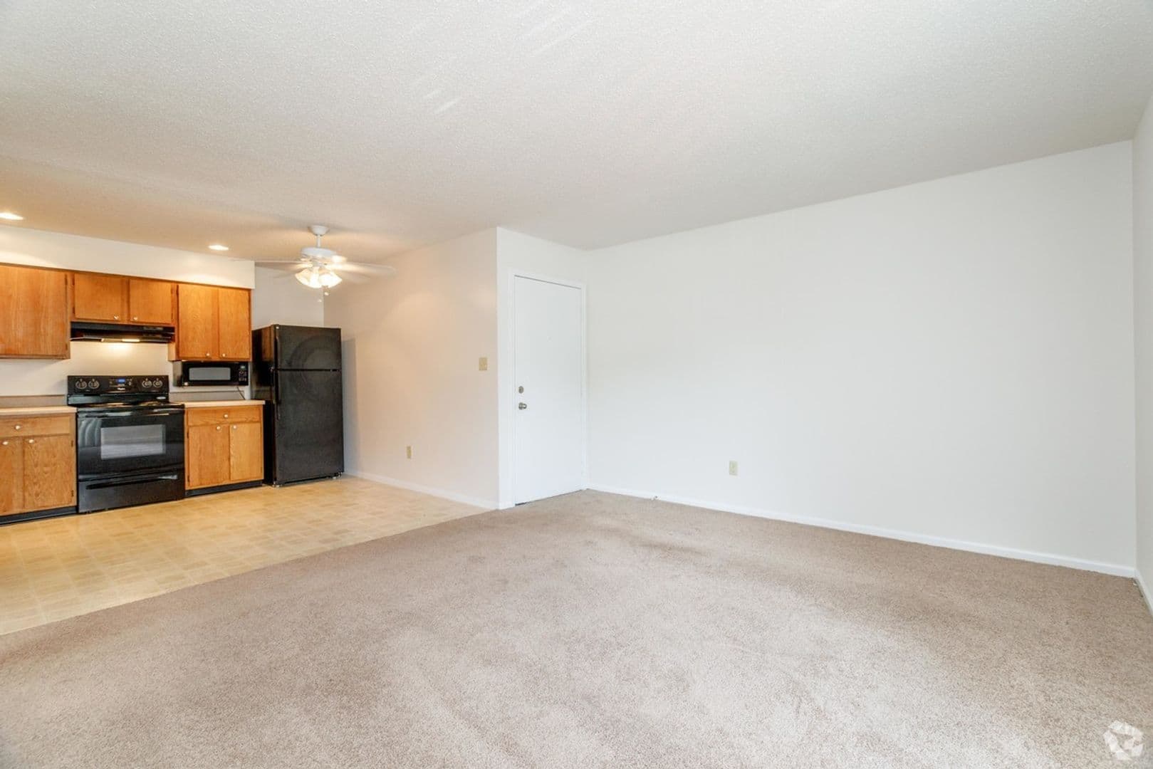 St. Louis Apartment: 1100 Kingbolt Cir Dr.