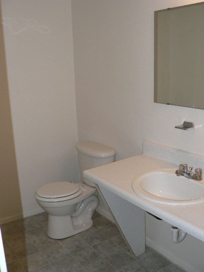 St Louis Apartment: 4080 Sir Bors