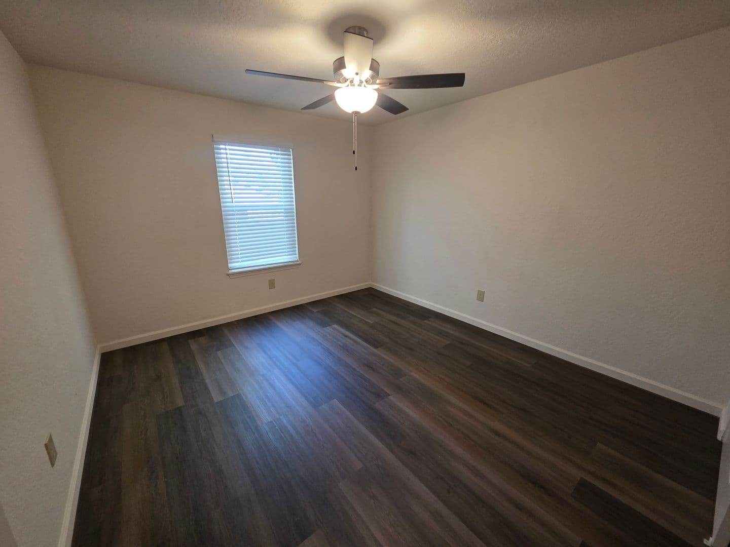Fenton Apartment: 215 Mt Everest