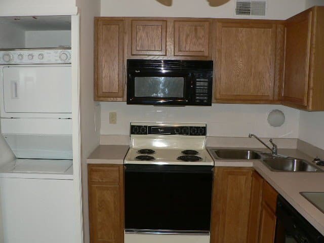 St. Louis Apartment: 9920 Merito Drive