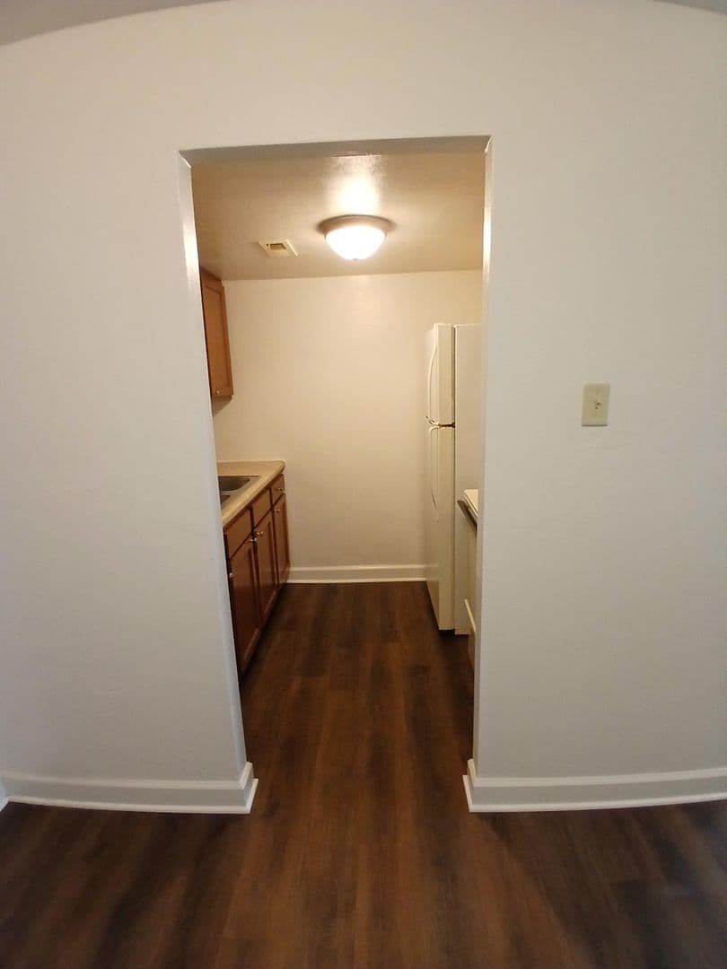 Valley Park Apartment: 54-66 Cheryl Lane