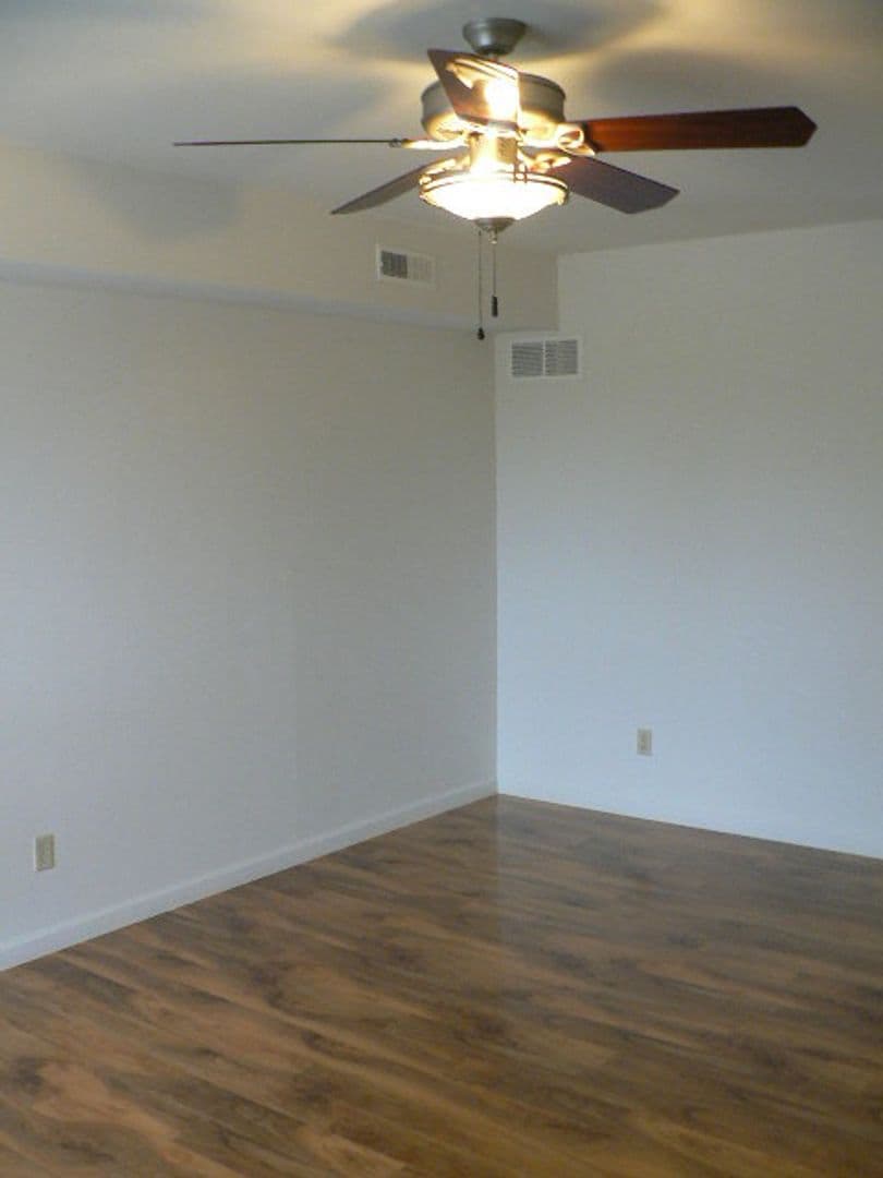 St. Louis Apartment: 11515 Gravois Road