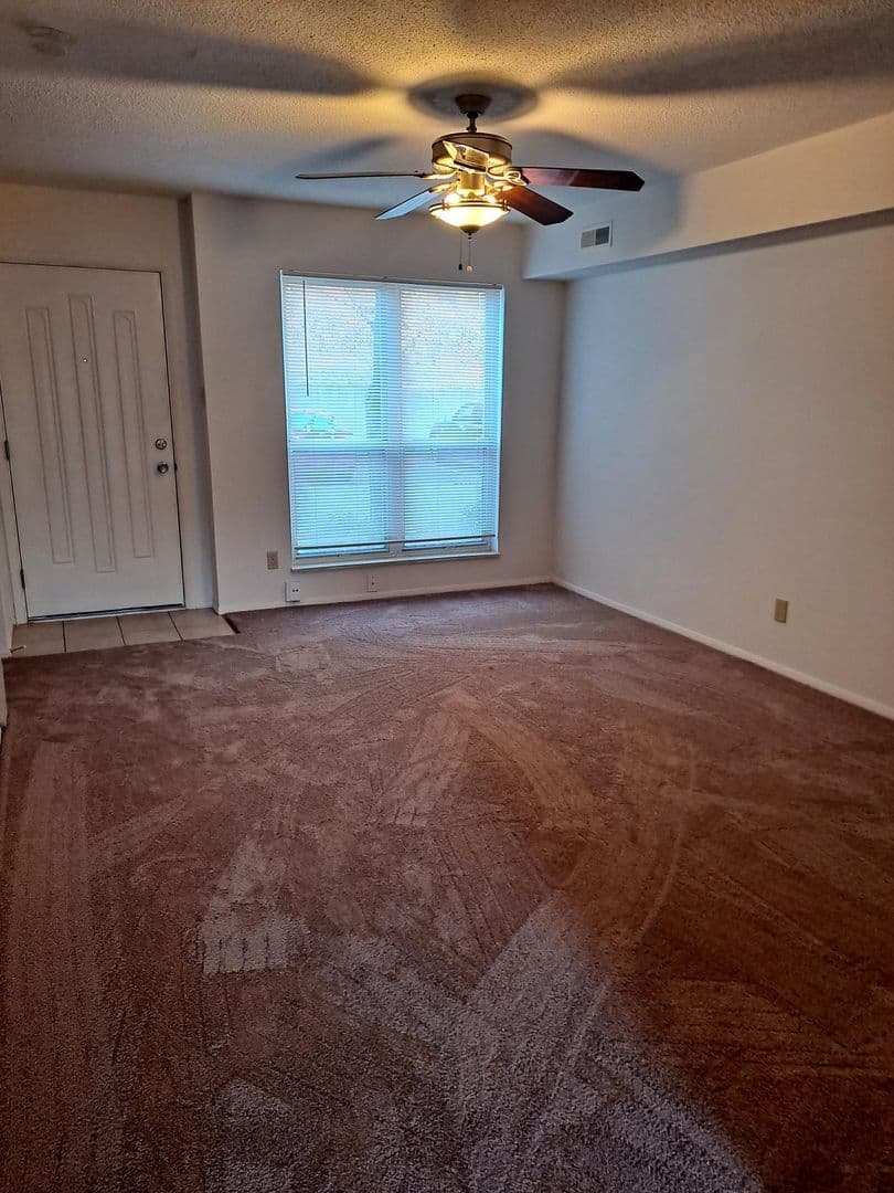 St. Louis Apartment: 11515 Gravois Road