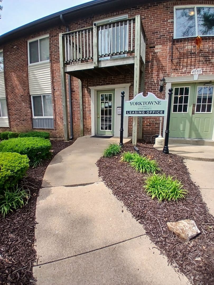 St Louis Apartment: 4080 Sir Bors
