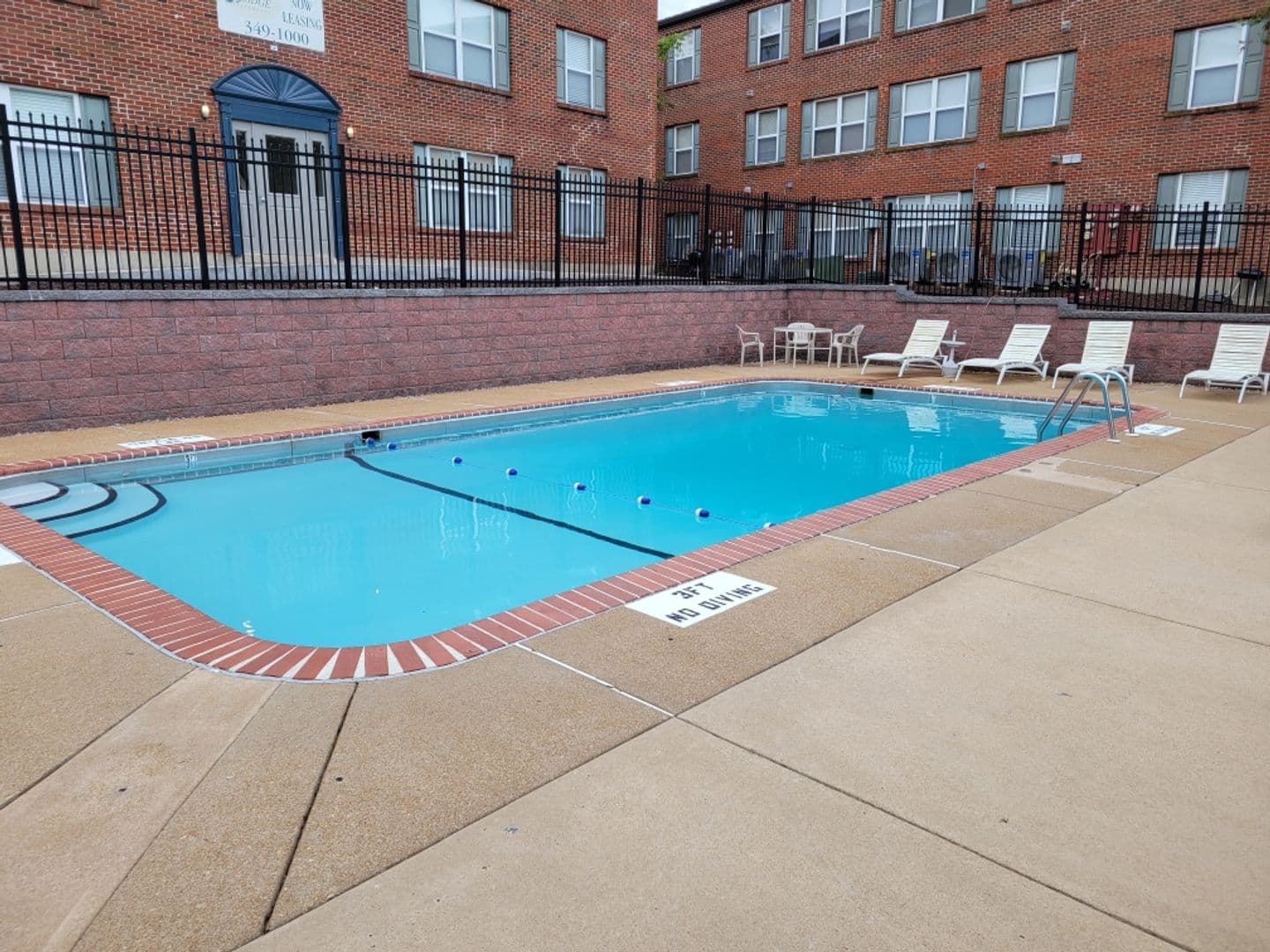 Fenton Apartment: 684 South Old Highway 141
