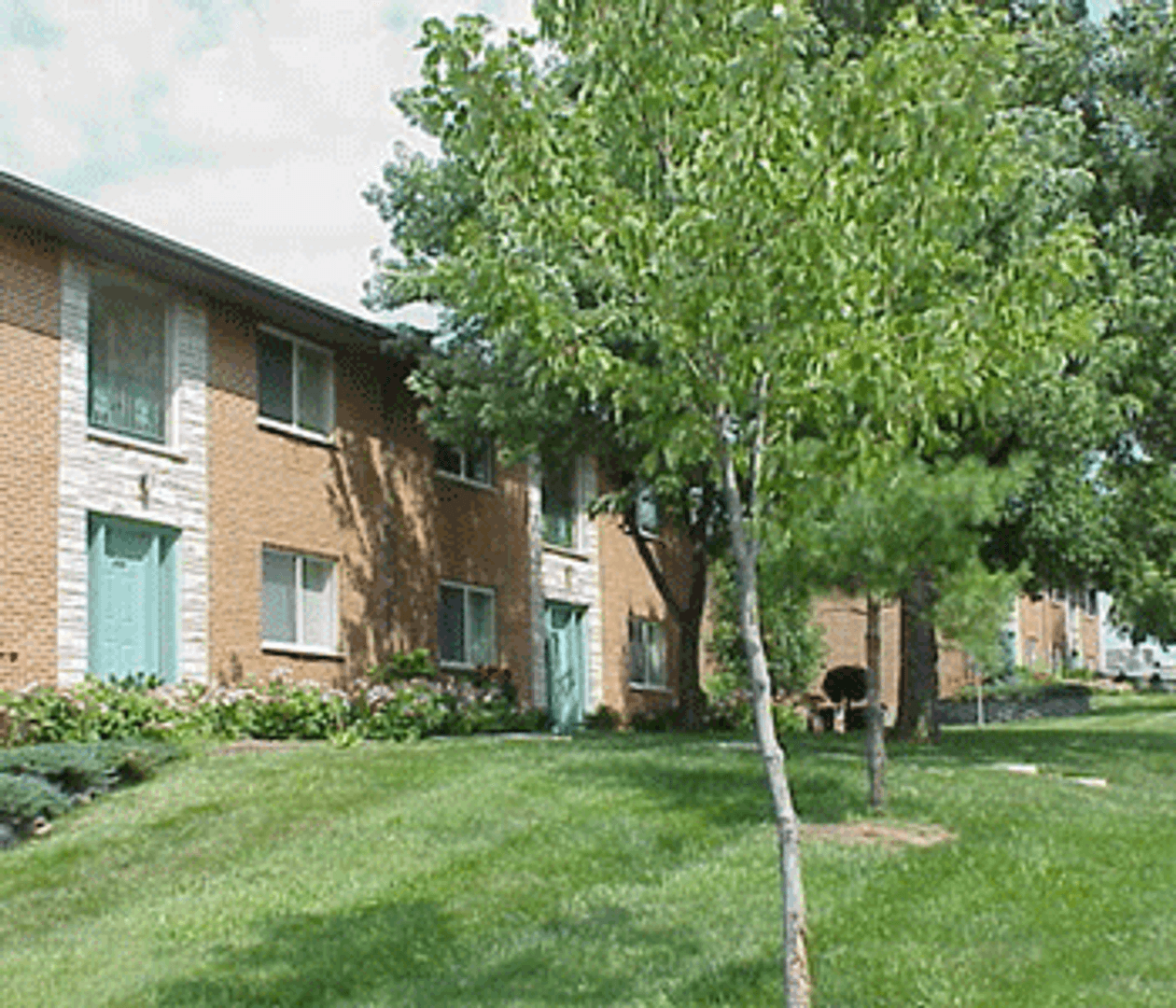 St. Louis Apartment: 3779 Hickory House Ln.