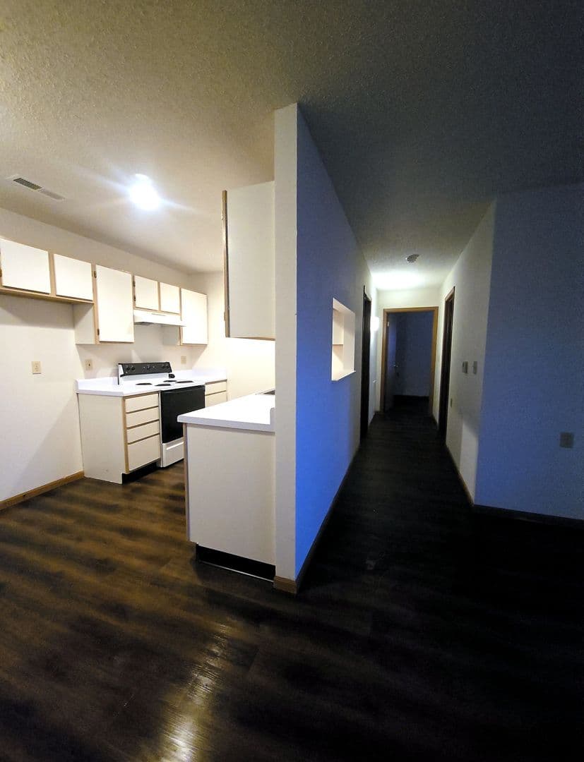 Festus Apartment: 1 Oak Knoll Dr.
